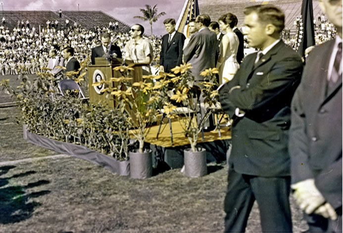 Ismael Lugo en el Orange Bowl